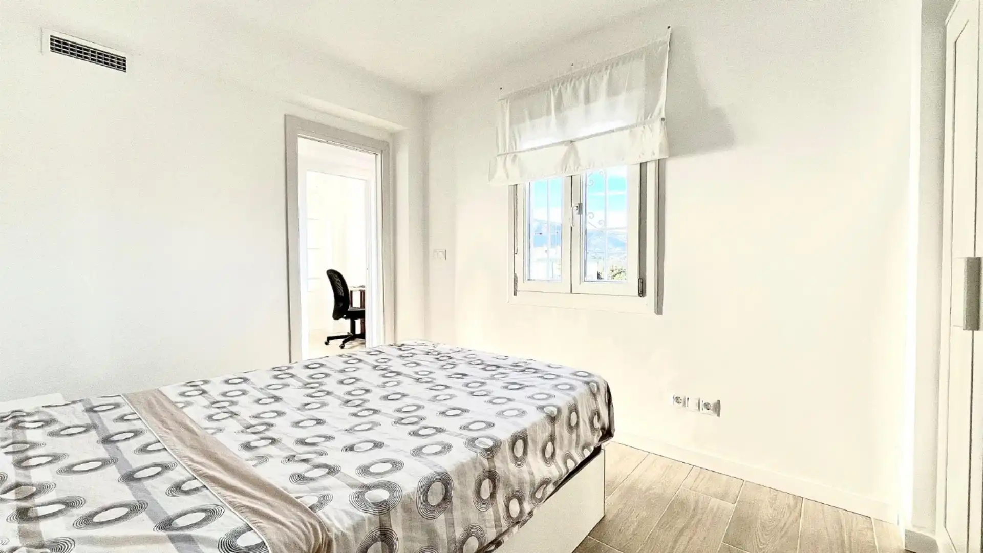 Piso en calle Calle Boscán 29 - Foto 5