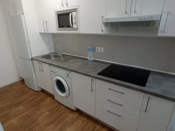 Piso en Calle Eduardo Domínguez Ávila - Foto 1