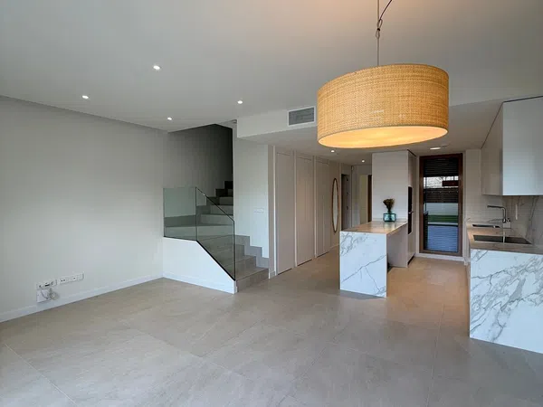 Chalet adosado en Calle Torres de Quart - Foto 12