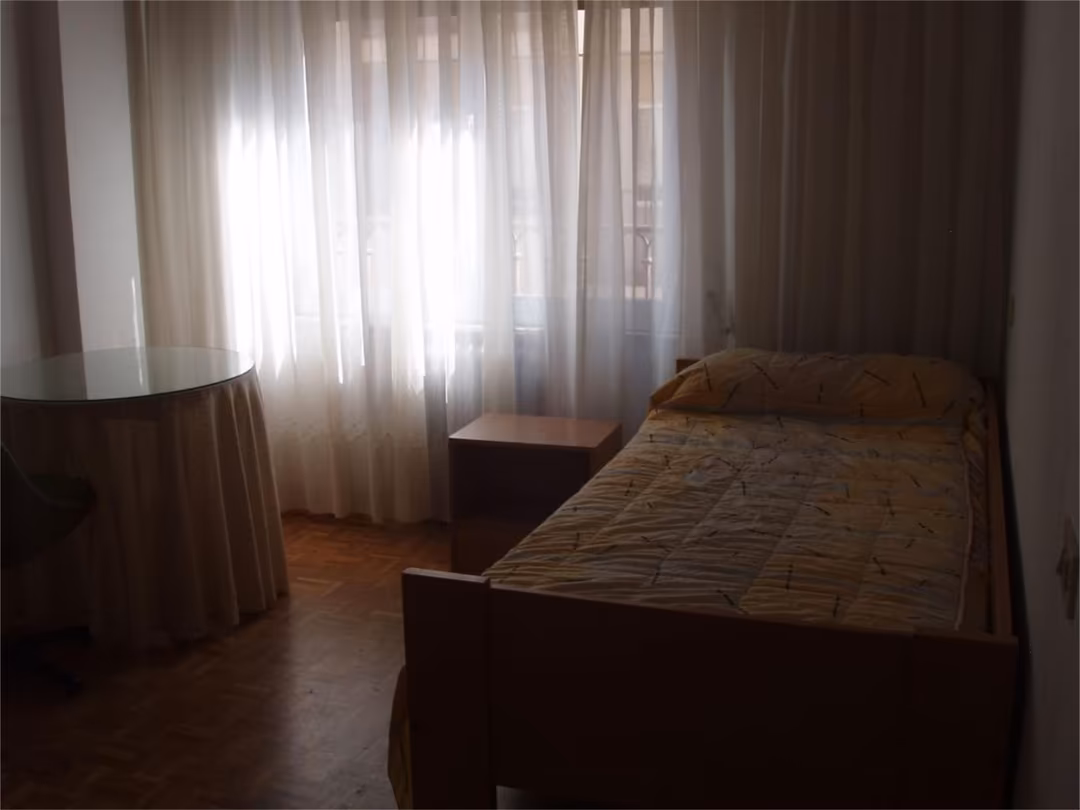 Piso en  Avenida de Villamayor 86 - Foto 5