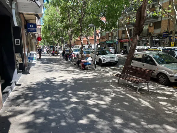 Tienda de ropa en traspaso en Avenida de la Generalitat, 82 - Foto 2