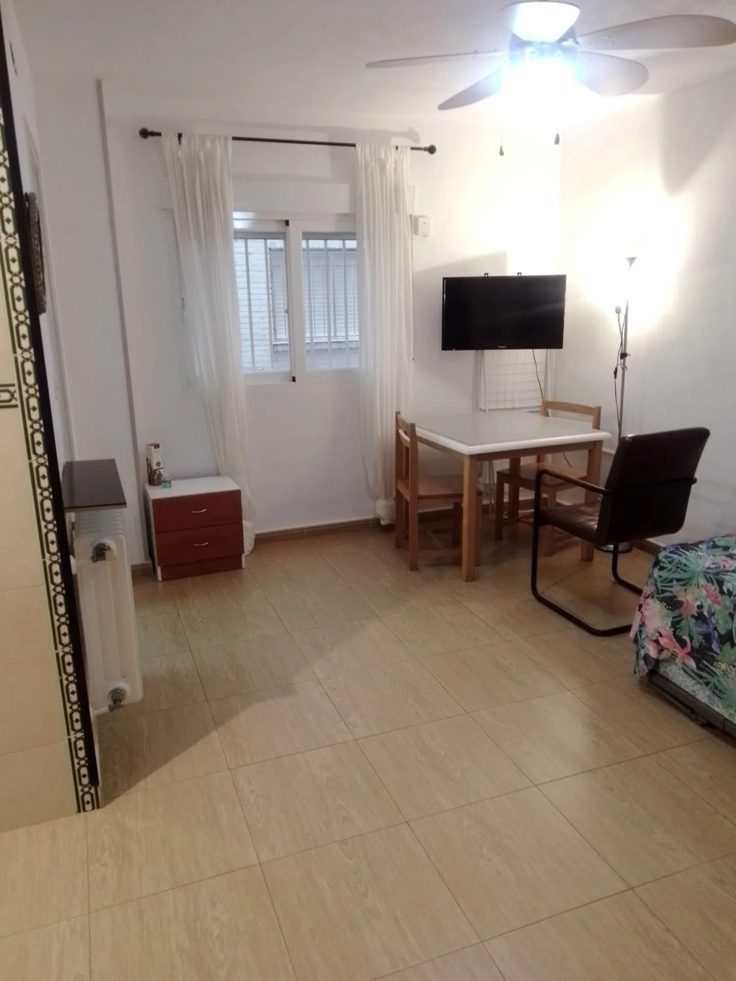 Estudio en calle Almona de San Juan de Dios, 20 - Foto 1