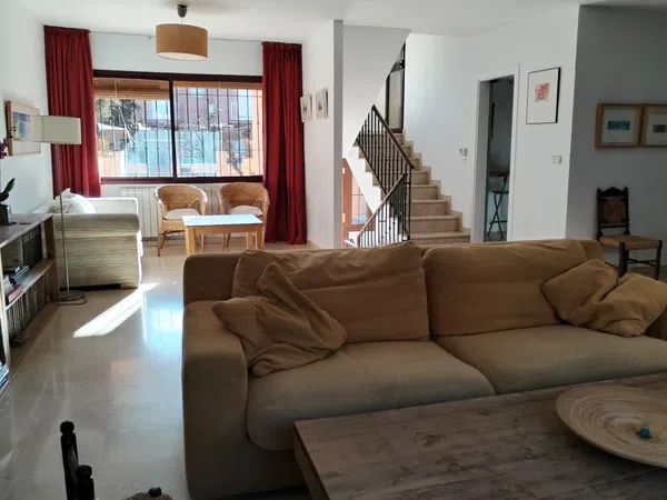 Chalet adosado - Foto 6