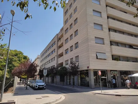 Piso en calle Víctor Escribano Ucelay, 1