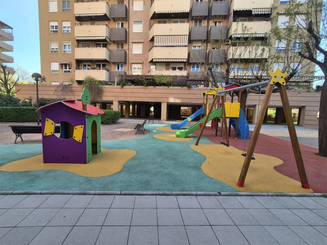 Piso en  Calle Albondón 9 - Foto 29