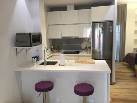Estudio en calle Castilla, 140