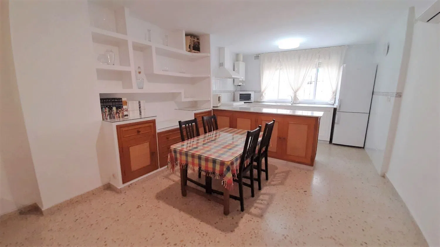 Piso en calle Atanasio Barrón, 1