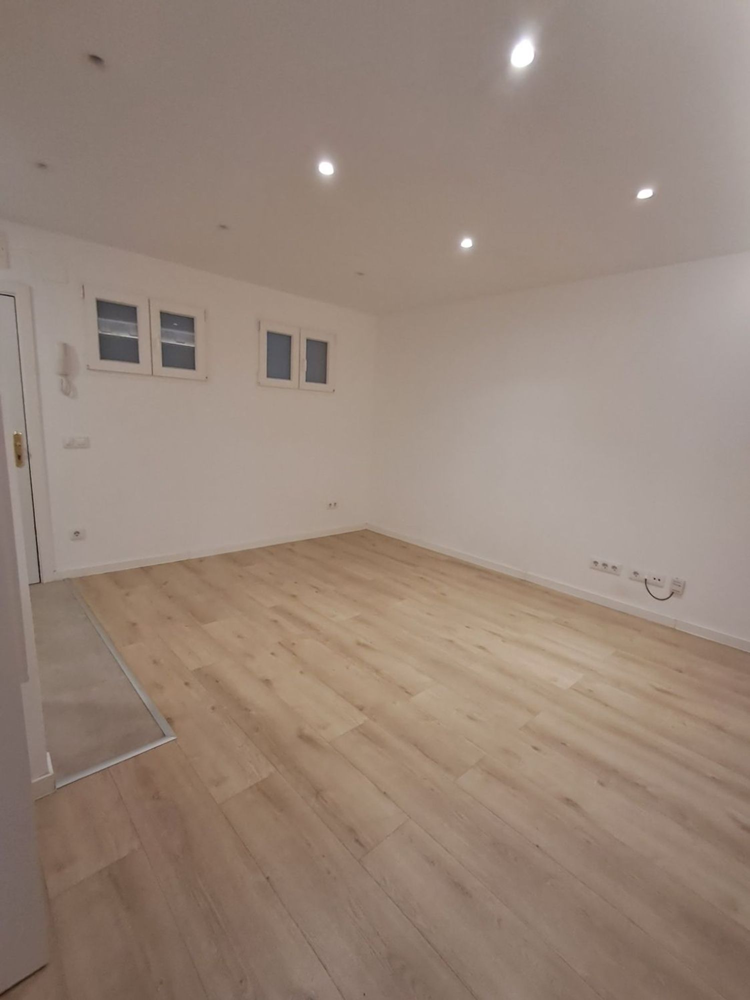 Piso en calle de Eugenio Sellés, 5 - Foto 2