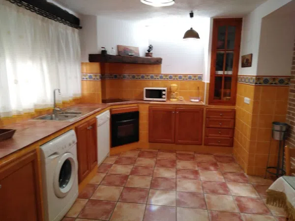 Chalet adosado en Avenida de los conquistadores, 164 - Foto 1