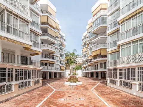 Piso en avenida Severo Ochoa, 16