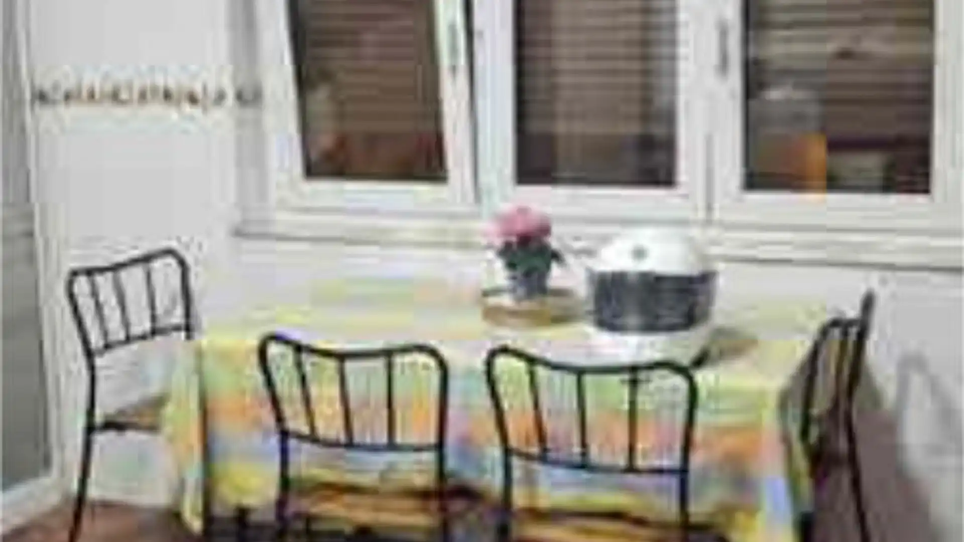 Piso en barrio - Foto 8