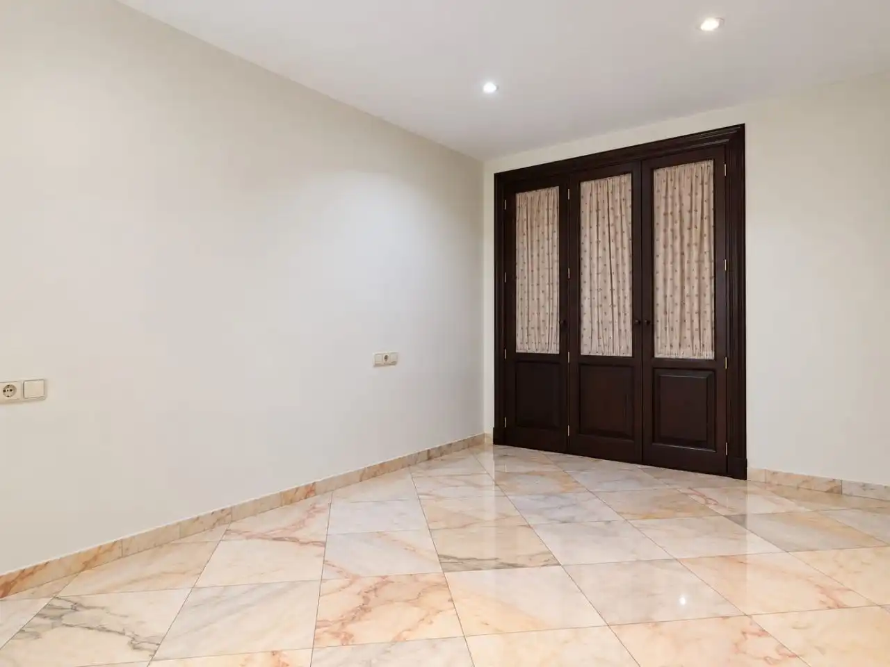 Piso en  Avenida Ricardo Soriano 1 - Foto 9