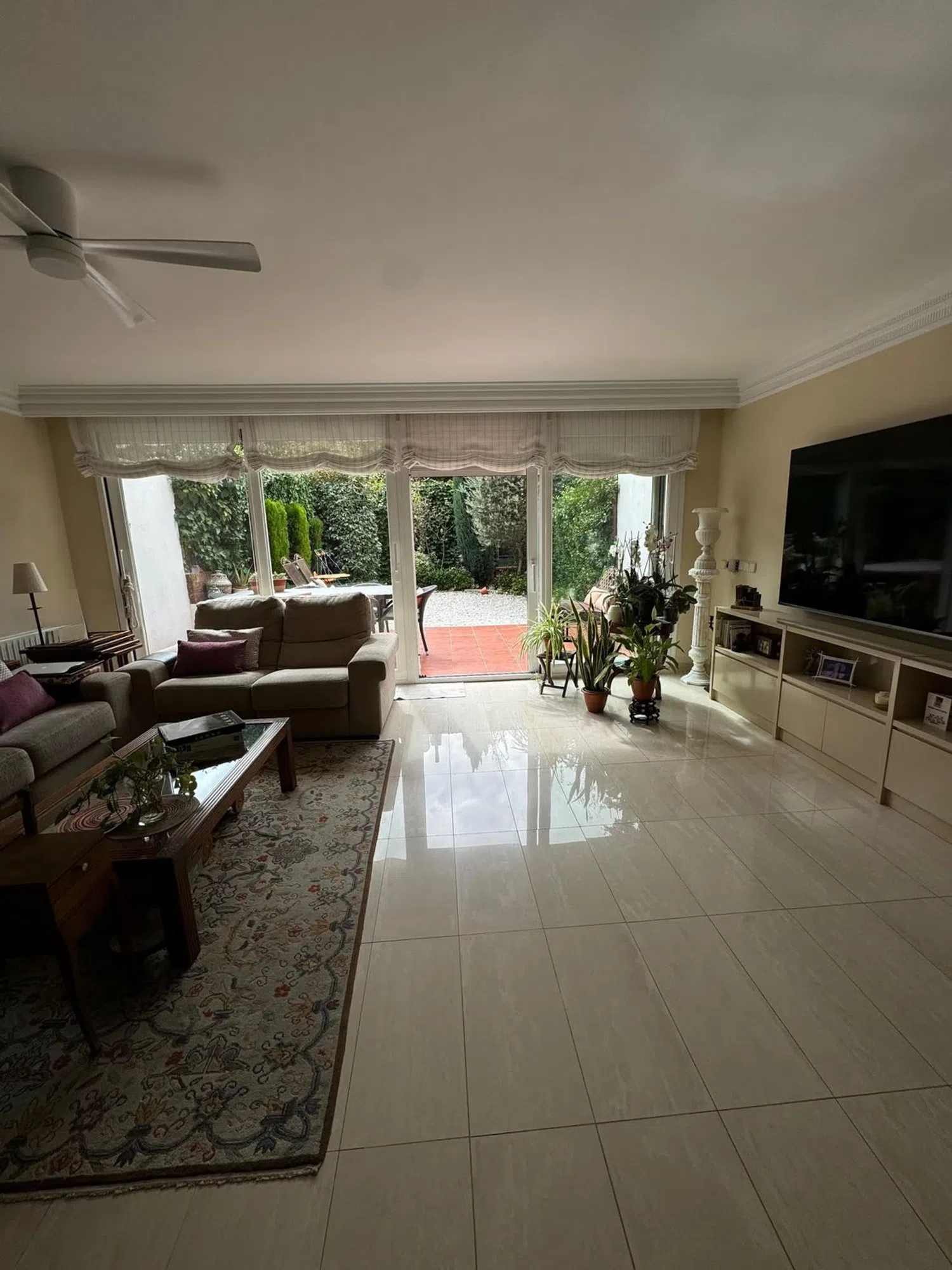 Chalet adosado en Barrio Arroyo del Fresno - Foto 1