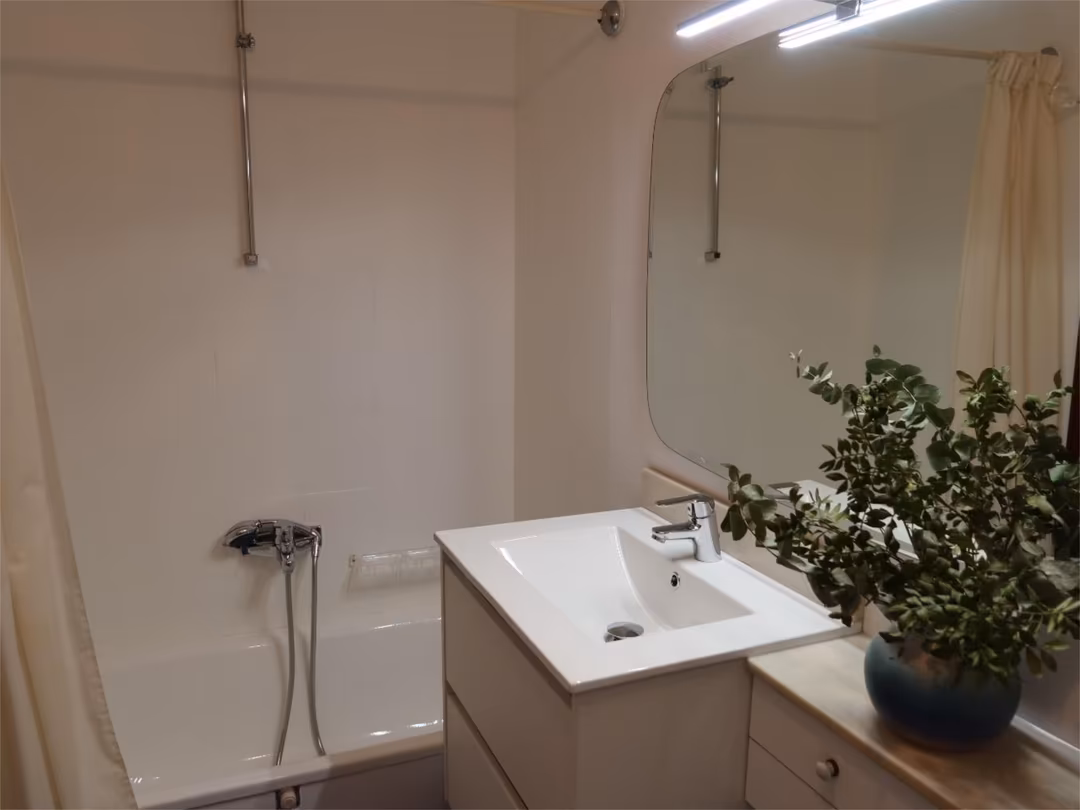 Piso en  Avenida de la Reina Victoria 39 - Foto 16