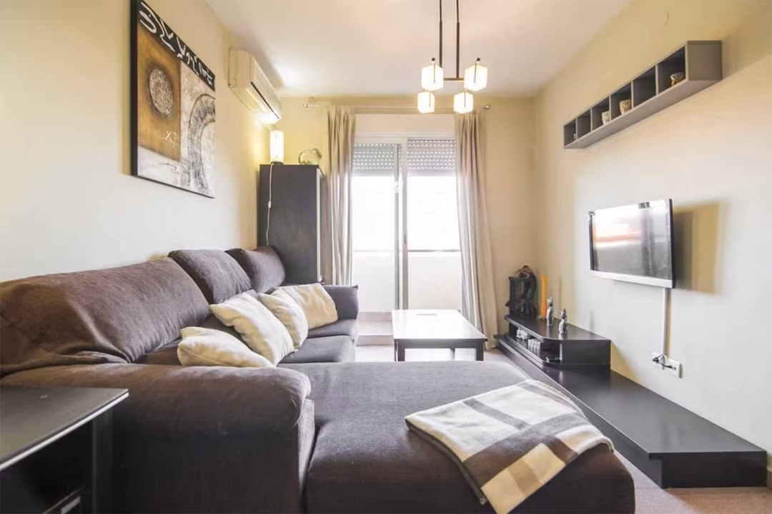 Apartamento en  Calle Alcalá la Real 14