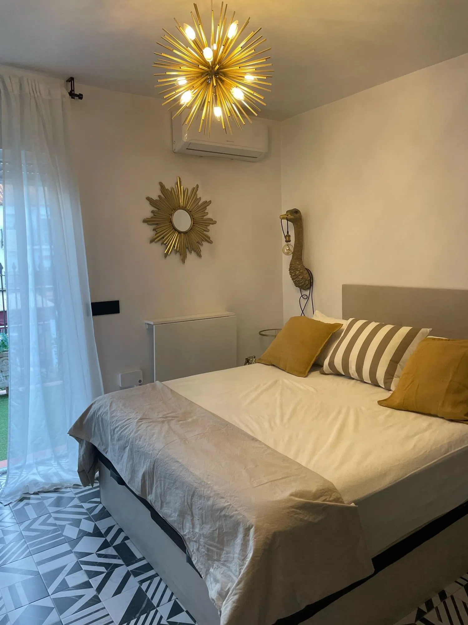 Estudio en plaza Santa Mónica s/n - Foto 1