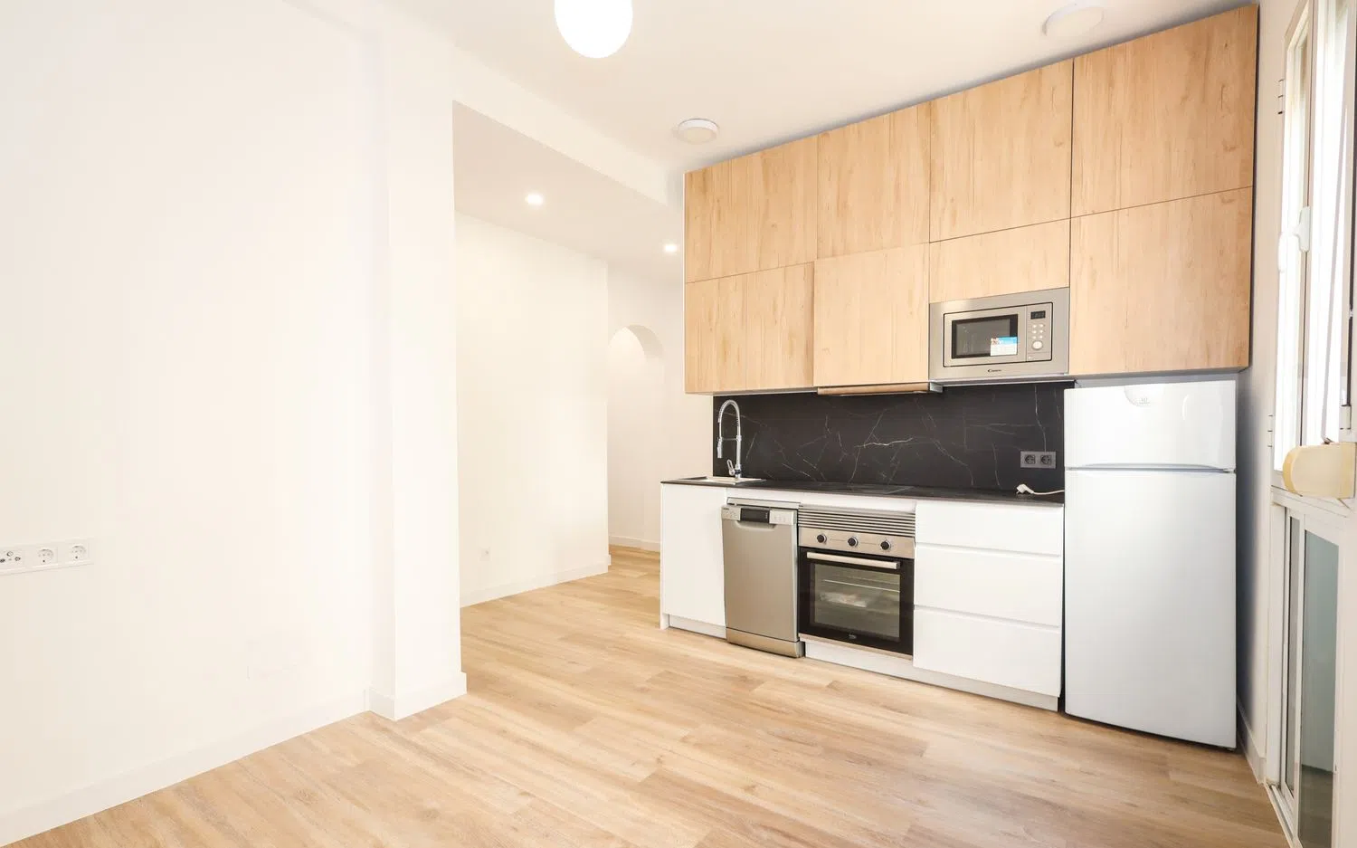 Piso en calle de Juan Álvarez Mendizábal, 19 - Foto 1