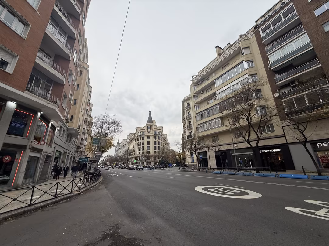 Piso en  Calle de Hermosilla 98