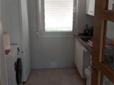 Piso en barrio - Foto 4