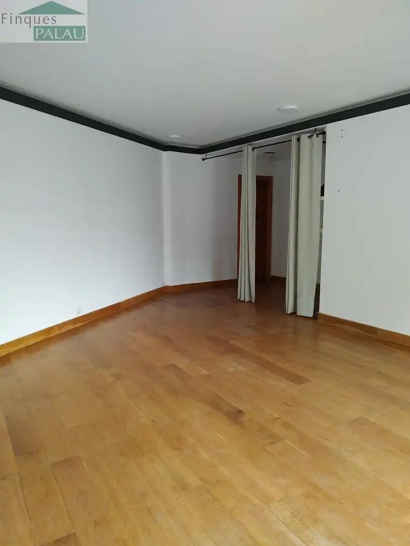 Local comercial en Sant Just Desvern - Foto 6
