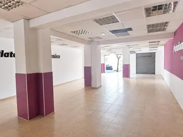Local comercial en Sabadell - Foto 1