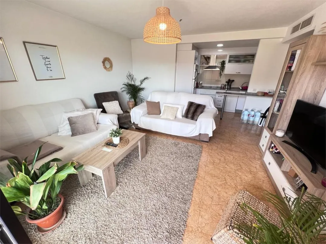 Piso en  Avenida Don Juan de Borbon 98 - Foto 1