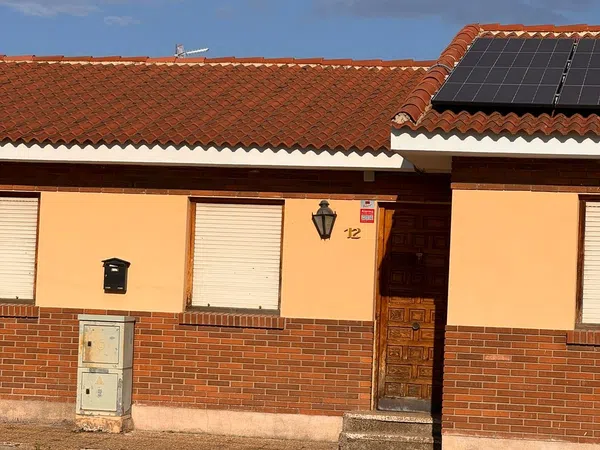 Chalet adosado en Avenida de Juan Pablo II, 12 - Foto 2