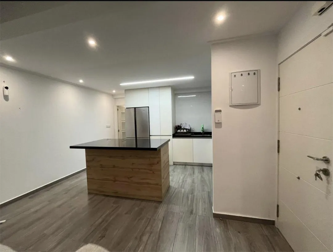 Piso en  Carrer Esperidion Porta Requesens 72a - Foto 9