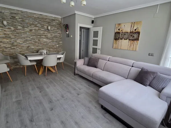 Chalet adosado en Calle Jacinto Benavente, 21 - Foto 4