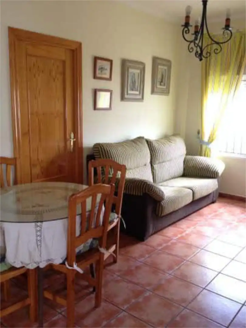 Piso en Reina Mercedes - Foto 4