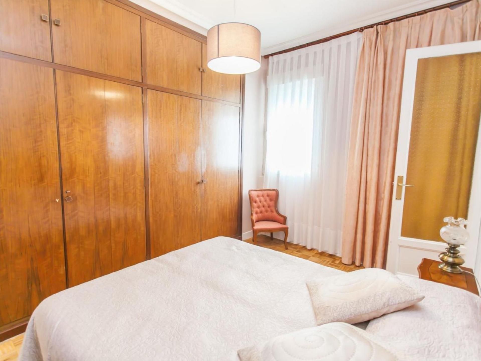 Piso en  Calle del General Álvarez de Castro 32 - Foto 7