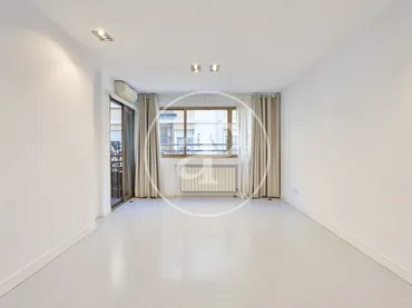 Piso en  Carrer d'Armando Palacio Valdés - Foto 1