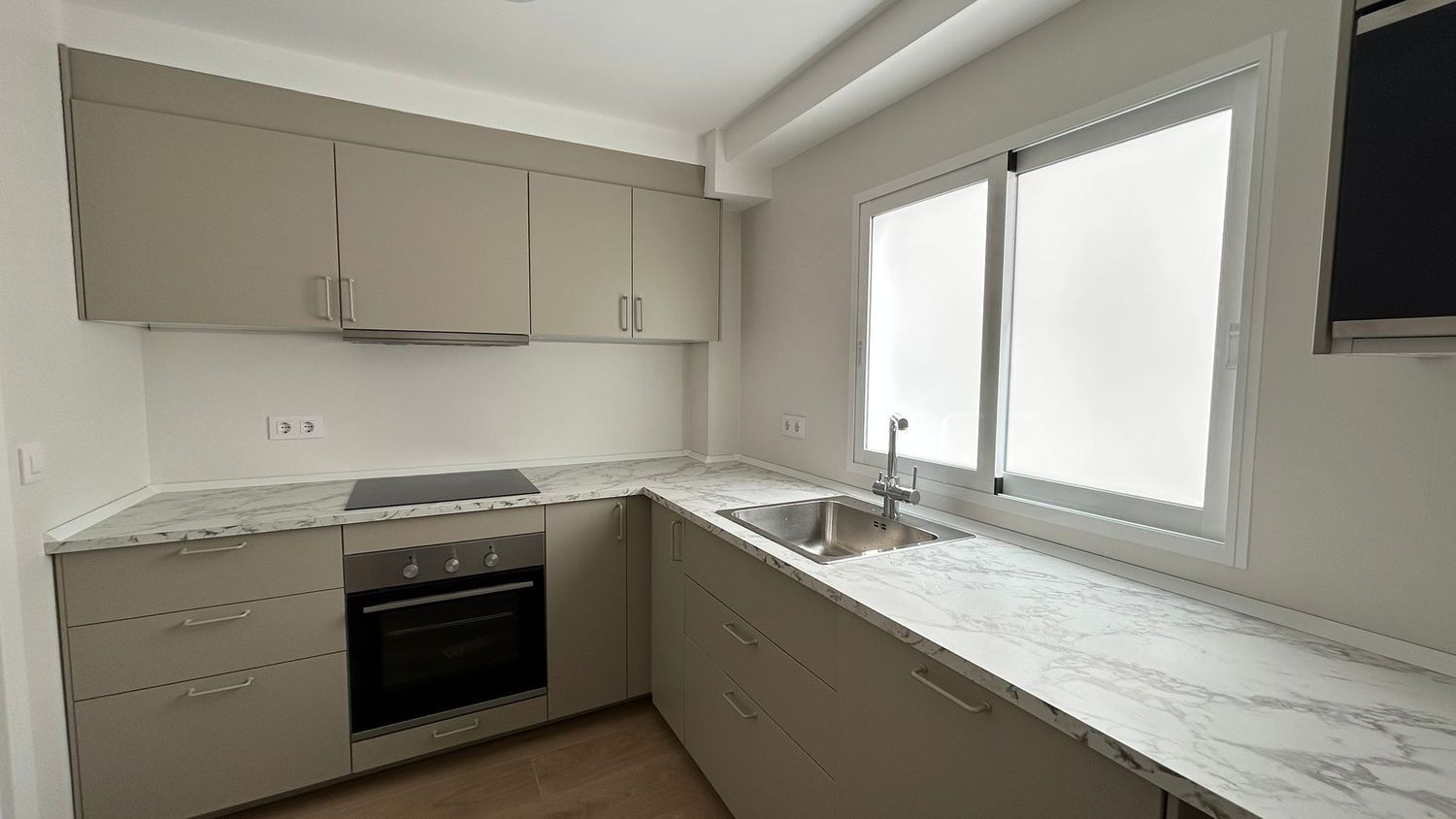 Piso en calle de José Andreu Alabarta, 13 - Foto 7