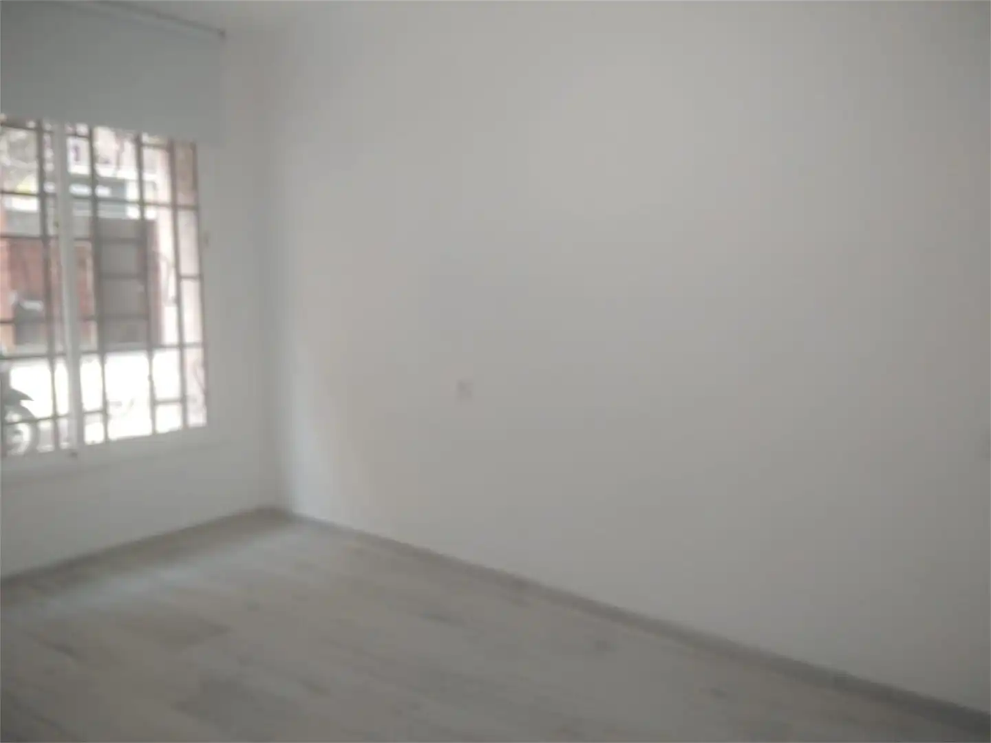 Local comercial en  Carrer de Tecla Sala - Foto 8