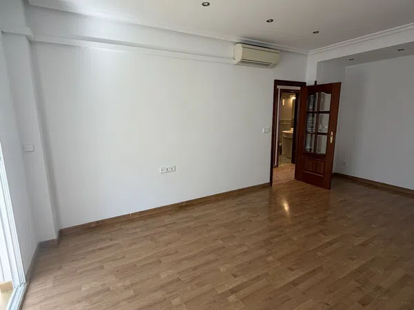 Piso en calle Nápoles, 10 - Foto 4