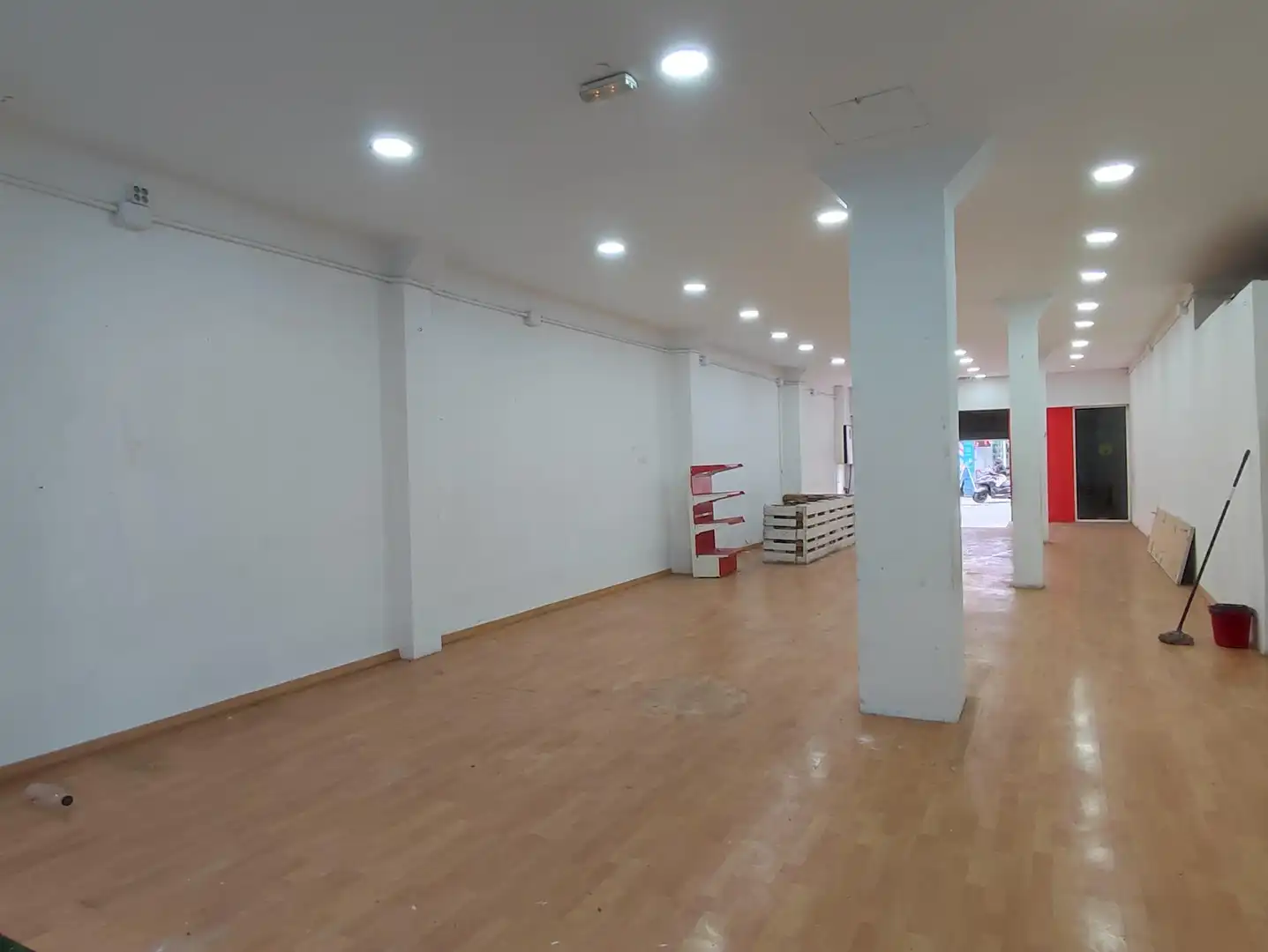 Local comercial en Sabadell - Foto 8