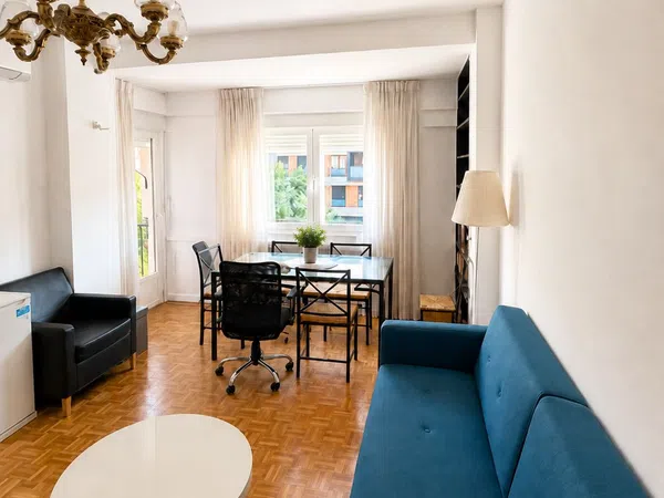 Piso en Calle del Marqués de Viana, 24, Valdeacederas - Foto 2