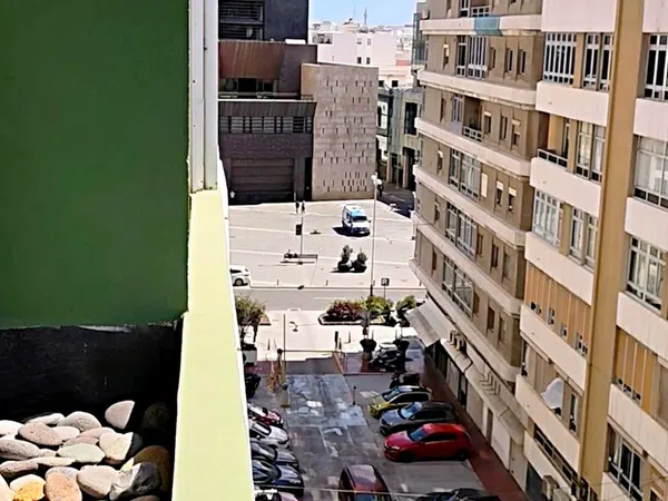 Piso en avenida Rafael Cabrera, 5