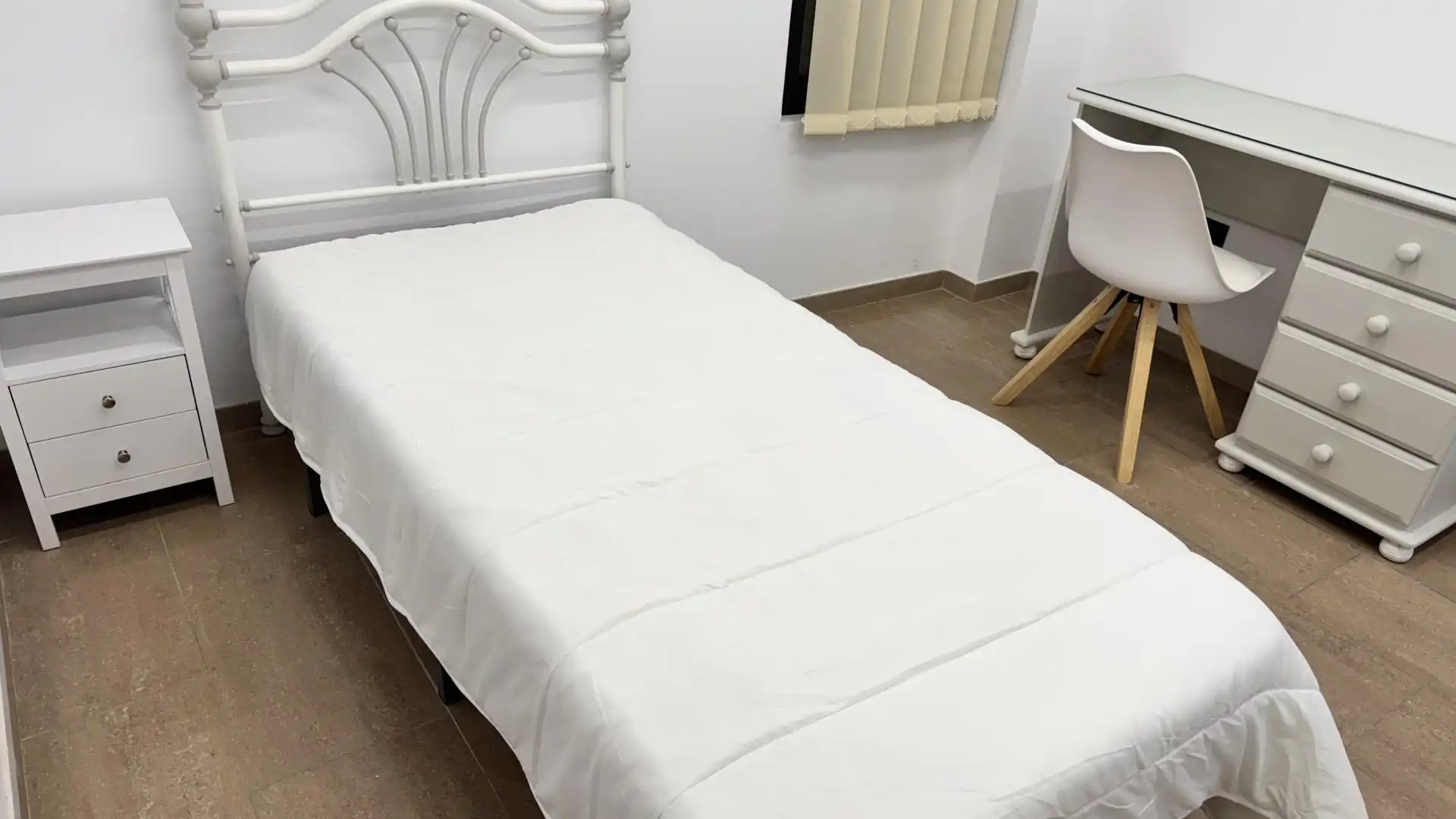 Planta baja en  Carrer León Sánchez Sáez 36 - Foto 5