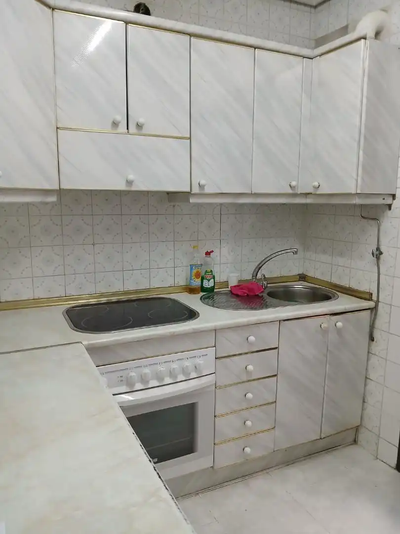 Piso en  Avenida de Emilio Romero 38 - Foto 3