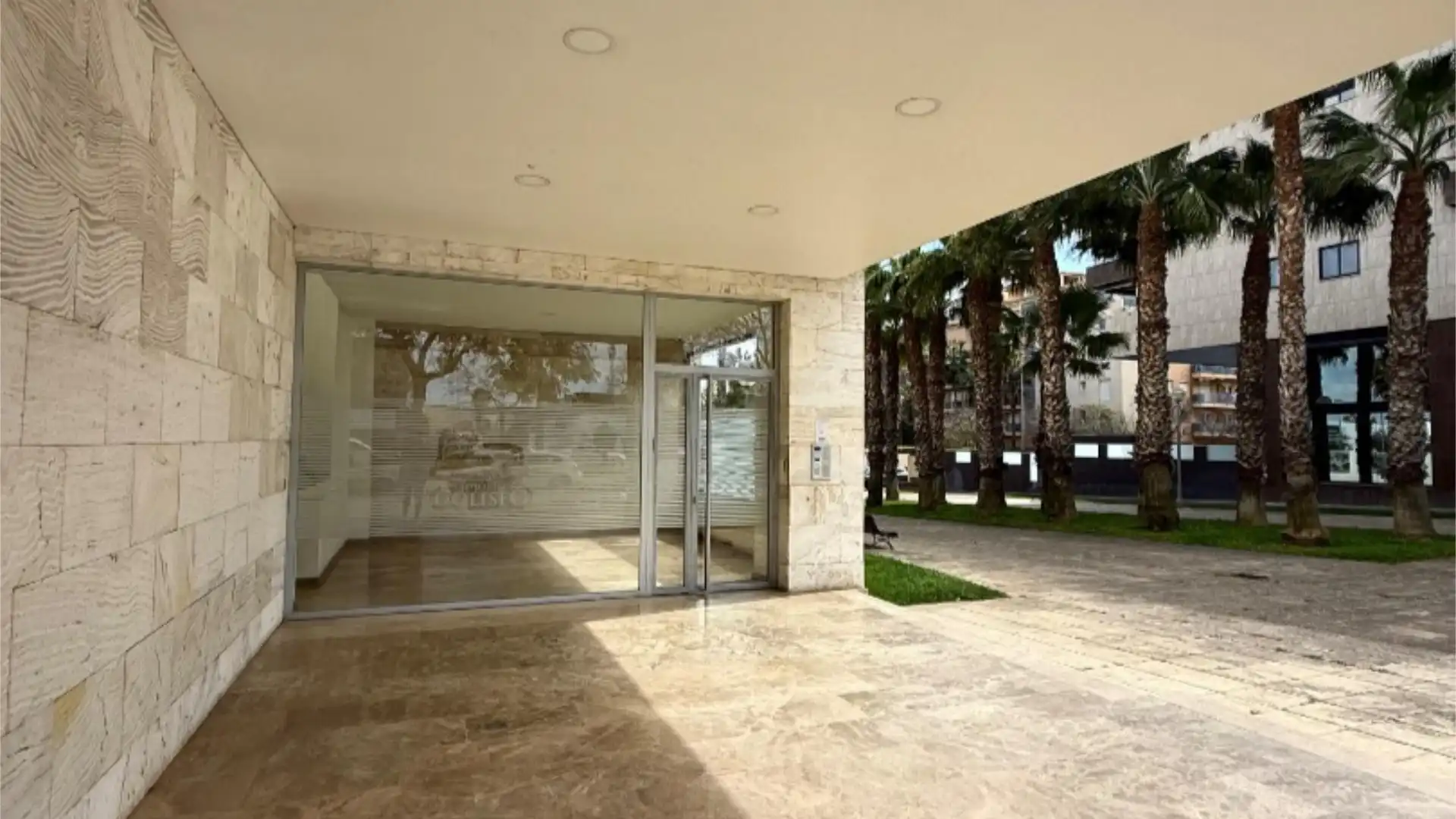 Piso en  Avenida Tío Pepe 0 - Foto 1