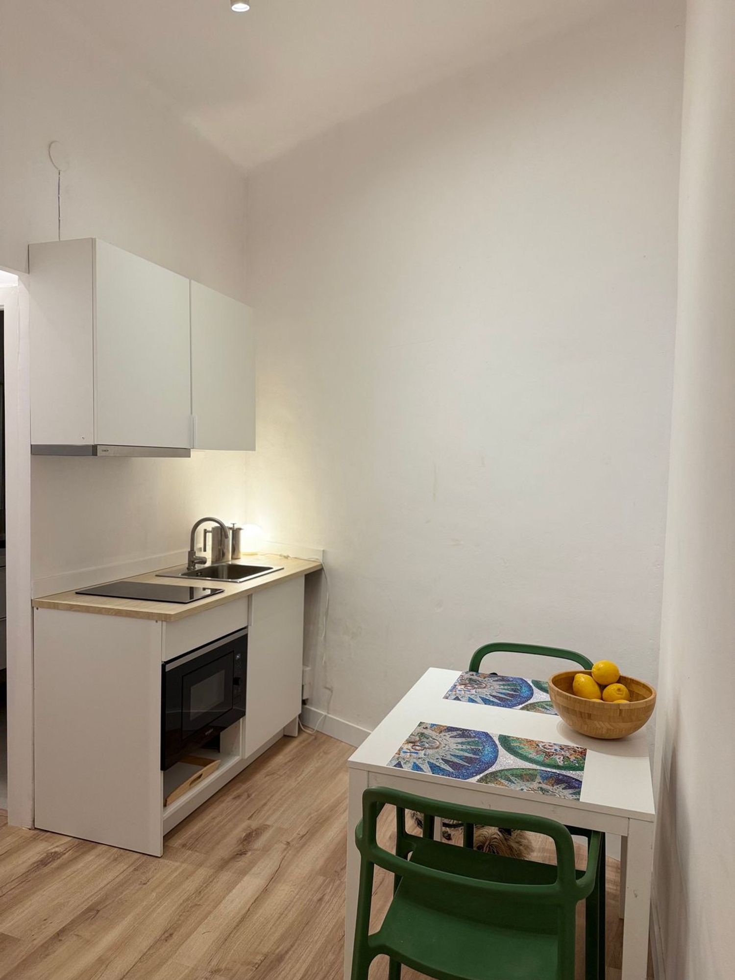 Estudio en avenida Lluís Companys i Jover, 27 - Foto 8