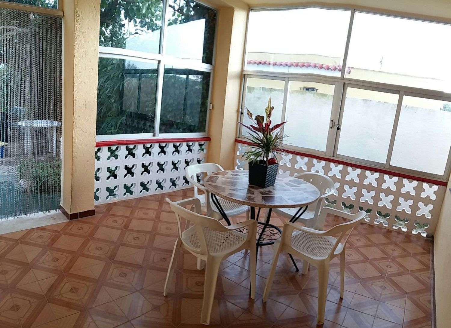 Casa o chalet independiente en Plaza Poligono 13, 374, Zona Pueblo, Zona Pueblo - Foto 2