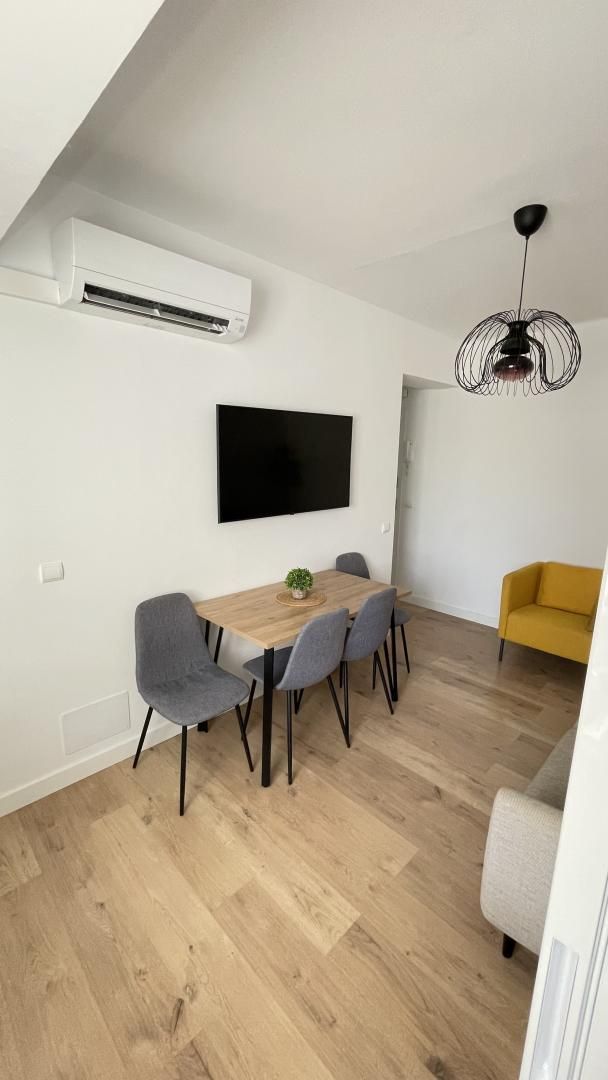 Piso en  Carrer de Bartomeu Calafell 16 - Foto 2