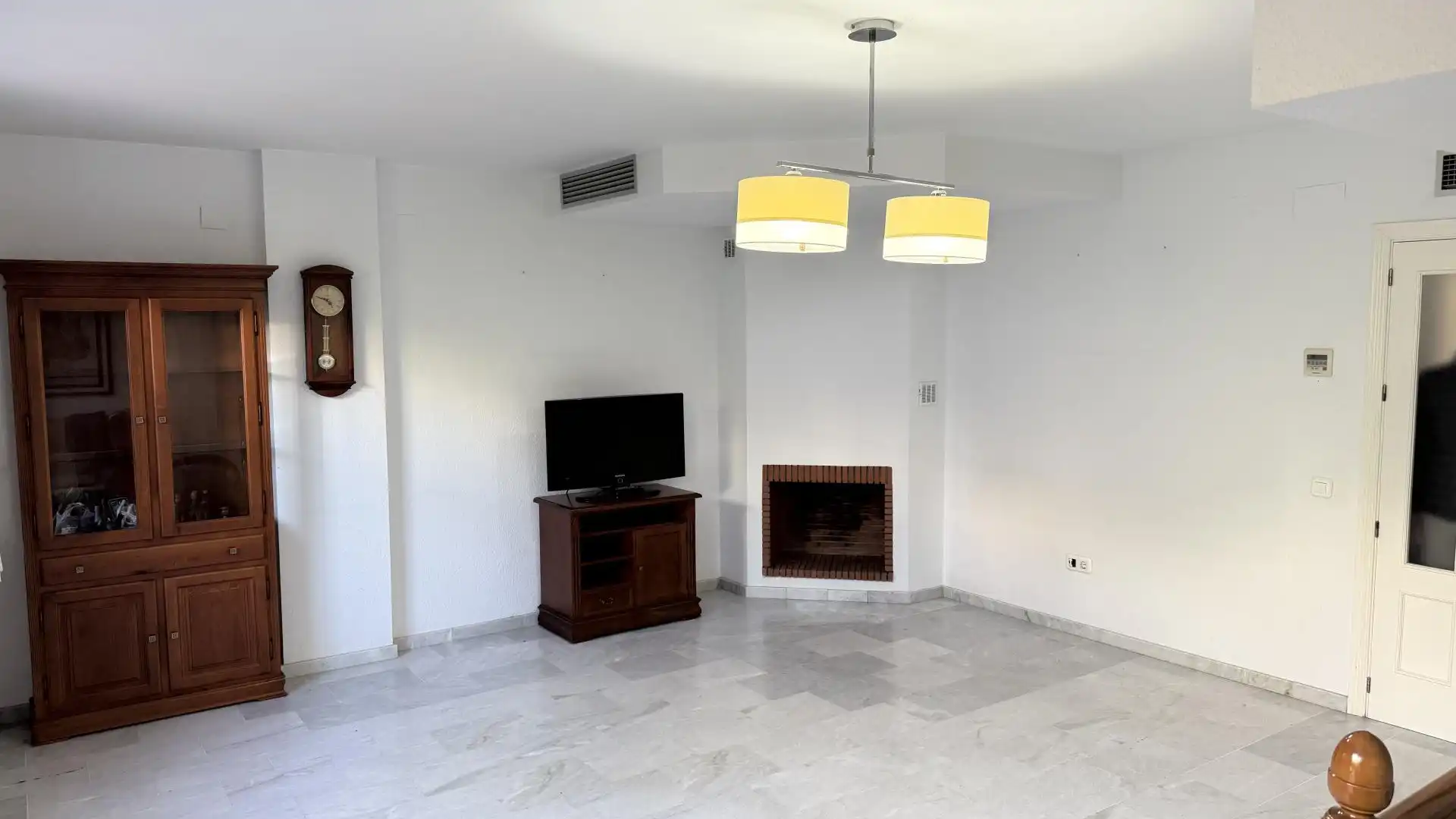 Casa adosada en Dos Hermanas - Foto 3