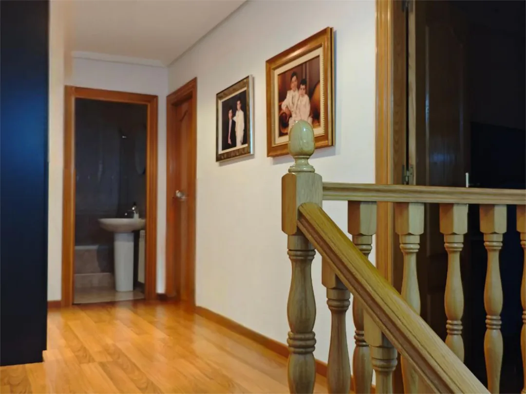 Casa adosada en  Calle Carrascos 18 - Foto 6