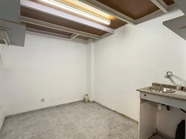 Local comercial en Badalona - Foto 7