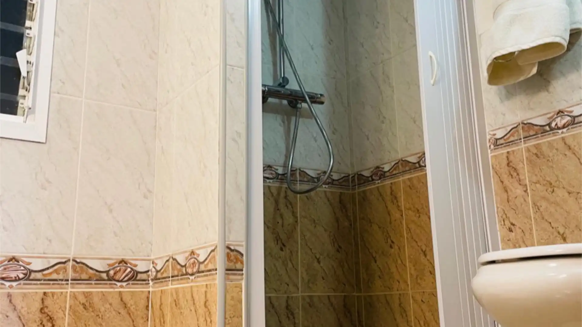 Piso en  Passeig l'Alguer 11 - Foto 10