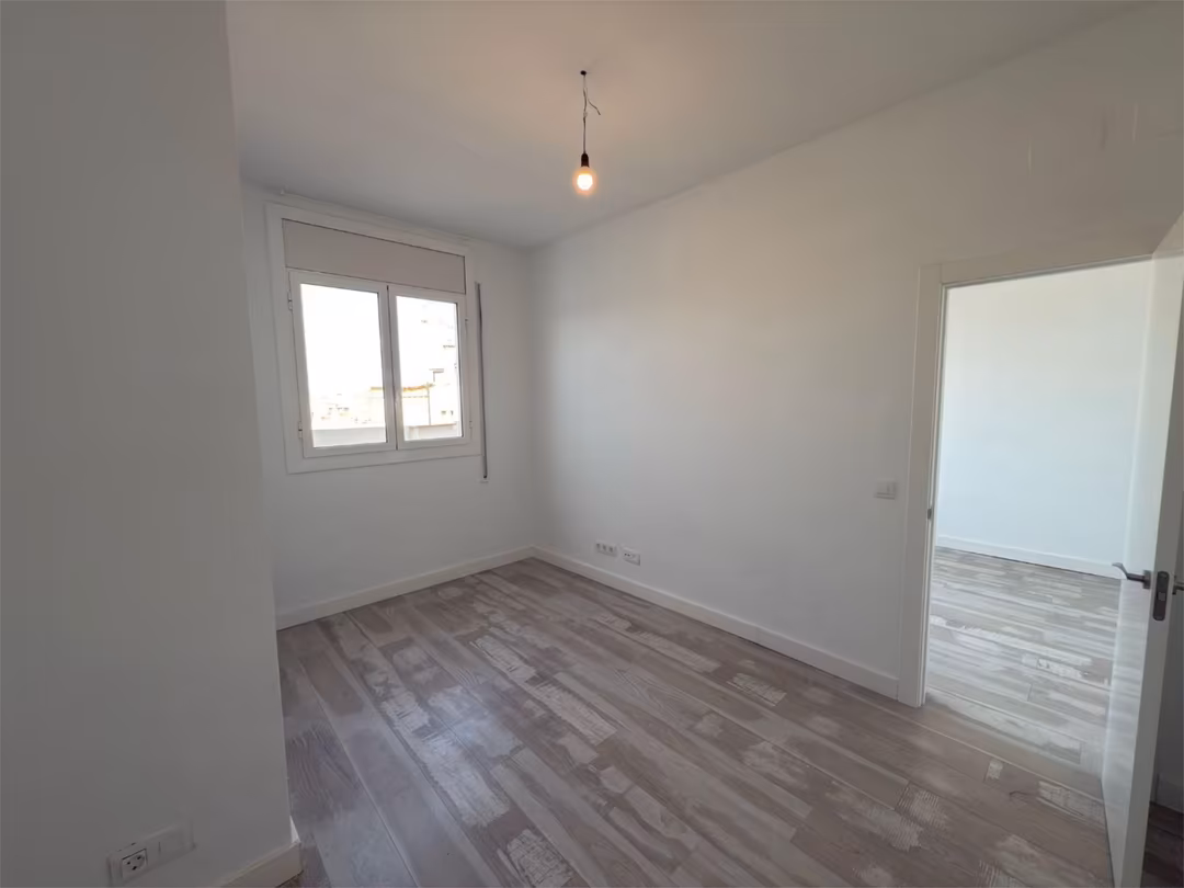 Piso en  Carrer de Rocafort 84 - Foto 6