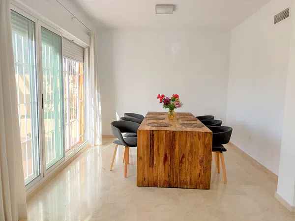 Chalet adosado en Calle del Lago, 14 - Foto 1